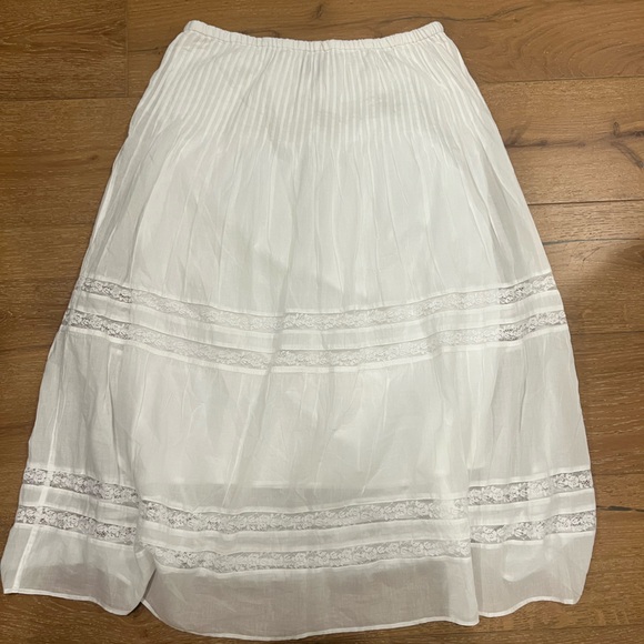 J. Crew Lace-Trim Pintuck Skirt - size medium - Picture 7 of 8